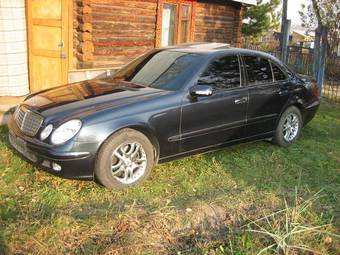 2002 Mercedes-Benz E-Class Pictures