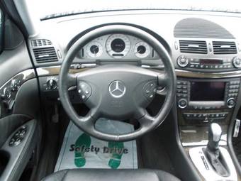 2002 Mercedes-Benz E-Class Pictures