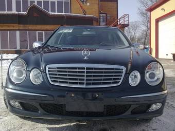 2002 Mercedes-Benz E-Class Photos