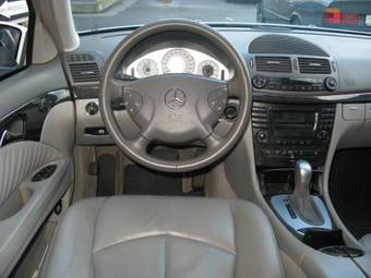 2002 Mercedes-Benz E-Class Pictures