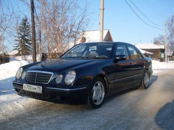 2002 Mercedes-Benz E-Class Pictures