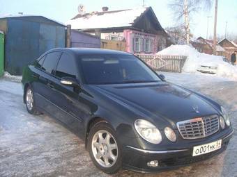 2002 Mercedes-Benz E-Class Photos