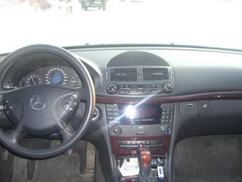2002 Mercedes-Benz E-Class Photos