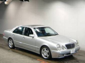 2002 Mercedes-Benz E-Class Photos