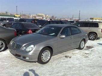2002 Mercedes-Benz E-Class Pictures