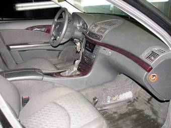 2002 Mercedes-Benz E-Class Photos