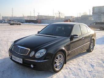 2002 Mercedes-Benz E-Class Pictures