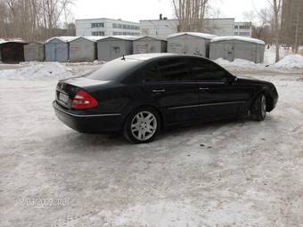 2002 Mercedes-Benz E-Class Pictures