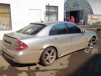 2002 Mercedes-Benz E-Class Photos