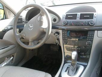 2002 Mercedes-Benz E-Class Photos