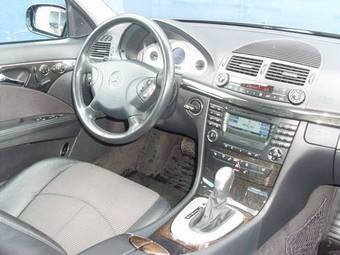 2002 Mercedes-Benz E-Class Pictures