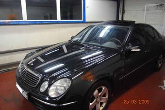 2002 Mercedes-Benz E-Class Photos