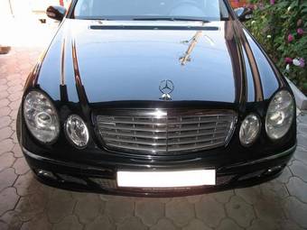 2002 Mercedes-Benz E-Class Pics