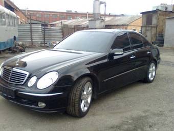 2002 Mercedes-Benz E-Class Pictures