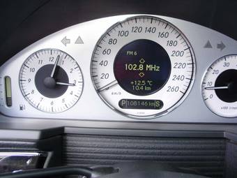 2002 Mercedes-Benz E-Class Pictures