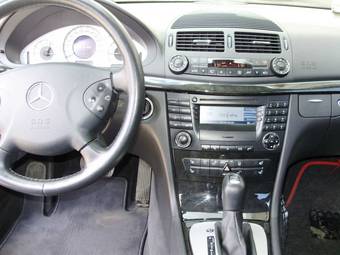 2002 Mercedes-Benz E-Class Photos