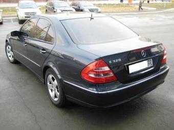 2002 Mercedes-Benz E-Class Pictures