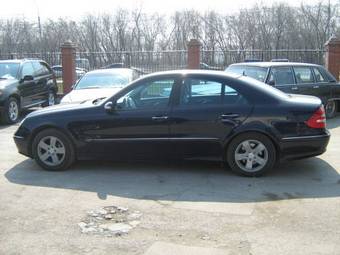 2002 Mercedes-Benz E-Class Pictures