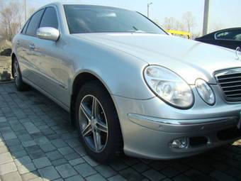 2002 Mercedes-Benz E-Class Photos