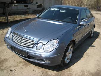 2002 Mercedes-Benz E-Class Photos