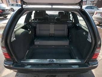 2002 Mercedes-Benz E-Class Pictures