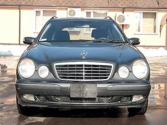 2002 Mercedes-Benz E-Class Pictures