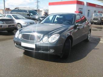 2002 Mercedes-Benz E-Class Pictures