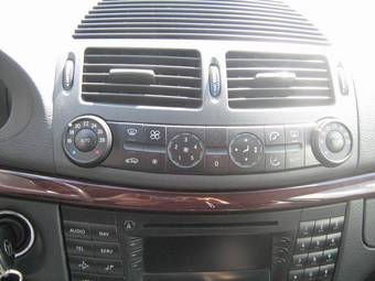 2002 Mercedes-Benz E-Class Photos