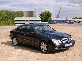 2002 Mercedes-Benz E-Class Pictures