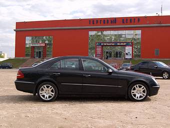 2002 Mercedes-Benz E-Class Photos