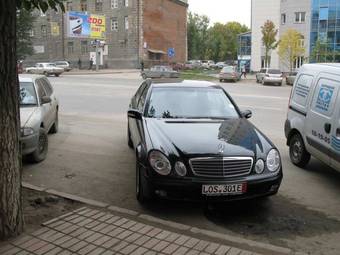 2002 Mercedes-Benz E-Class Pictures