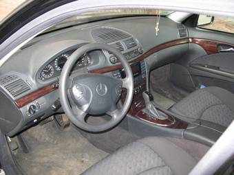 2002 Mercedes-Benz E-Class Pictures