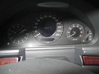 2002 Mercedes-Benz E-Class Photos