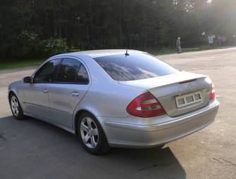 2002 Mercedes-Benz E-Class Photos