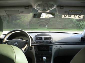 2002 Mercedes-Benz E-Class Pictures