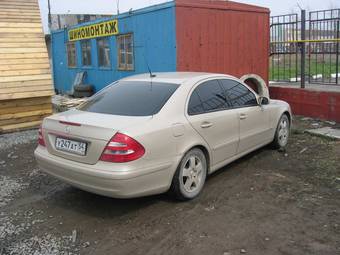 2002 Mercedes-Benz E-Class Photos
