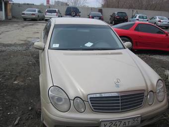 2002 Mercedes-Benz E-Class Pictures