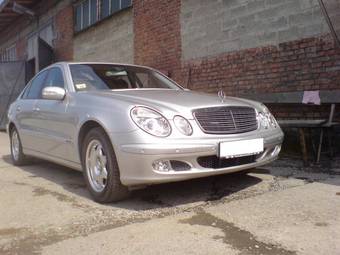 2002 Mercedes-Benz E-Class Pictures