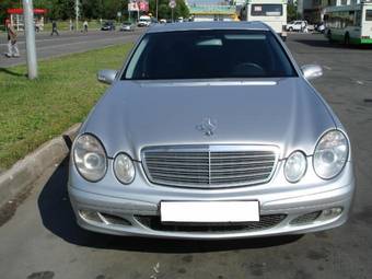 2002 Mercedes-Benz E-Class Pictures