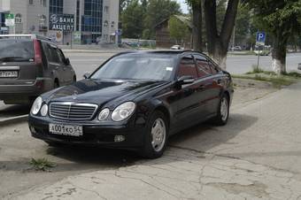 2002 Mercedes-Benz E-Class Photos