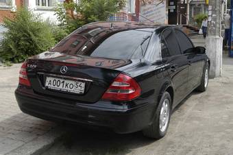 2002 Mercedes-Benz E-Class Pictures