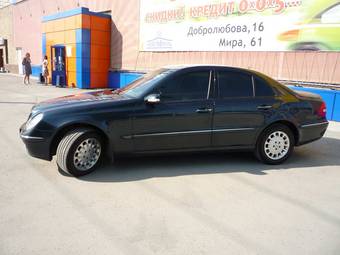 2002 Mercedes-Benz E-Class Pictures
