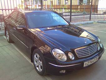 2002 Mercedes-Benz E-Class Photos
