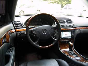 2002 Mercedes-Benz E-Class Photos