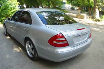 2002 Mercedes-Benz E-Class Photos