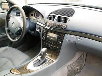 2002 Mercedes-Benz E-Class Pictures