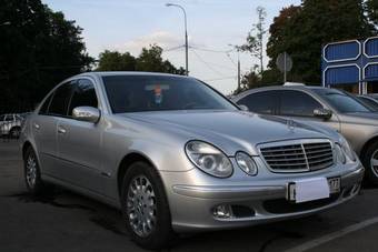 2002 Mercedes-Benz E-Class Pictures