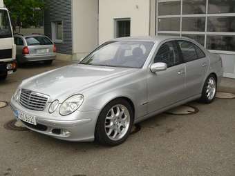 2003 Mercedes-Benz E-Class Photos