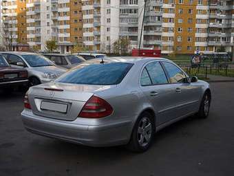 2003 Mercedes-Benz E-Class Photos