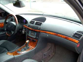 2003 Mercedes-Benz E-Class Pictures